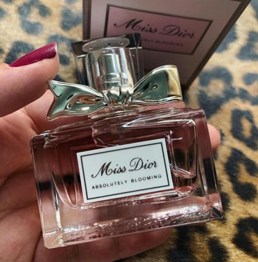 MISS DIO_R ABSOLUELY BLOOMING